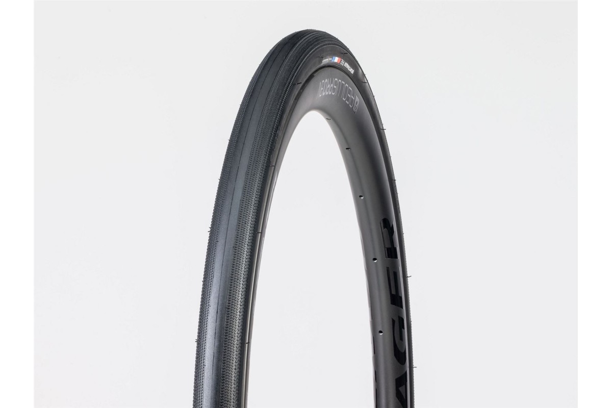 NEUMÁTICO BONTRAGER R2 HARD-CASE LITE