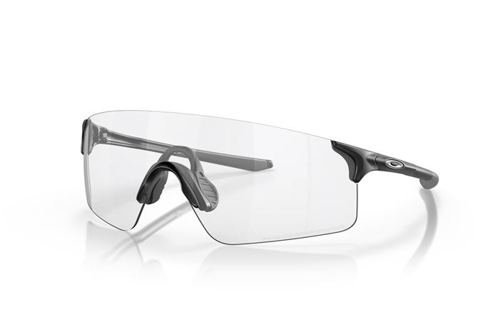 GAFAS OAKLEY EVZERO BLADES MATTE BLACK CLEAR TO BLACK PHOTO.