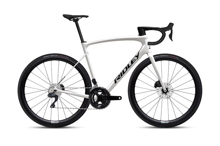 BICICLETA CARRETERA RIDLEY FENIX SLIC 105DI2 WHI-BLK