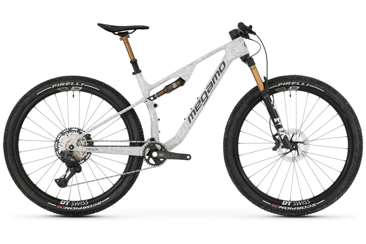 BICICLETA MEGAMO TRACK 02 - JADE WHITE (26)