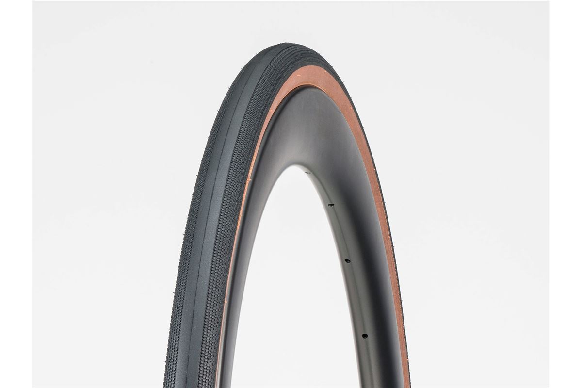NEUMÁTICO BONTRAGER R3 HARD-CASE LITE TLR