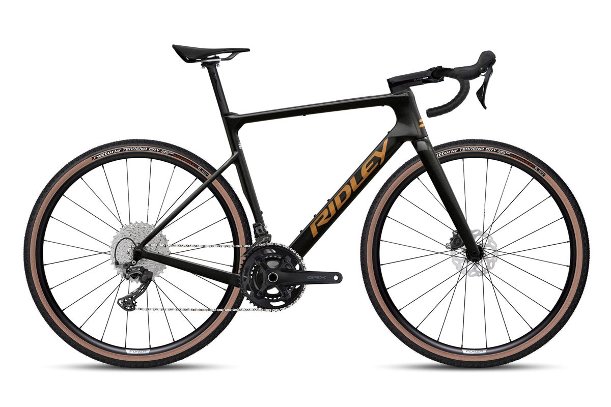 BICICLETA GRAVEL RIDLEY ASTR GRX600 BLACK-BRONZE GOLD