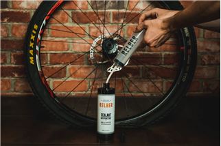 Líquido Sellante Tubeless Antipinchazos | ExpobikeS